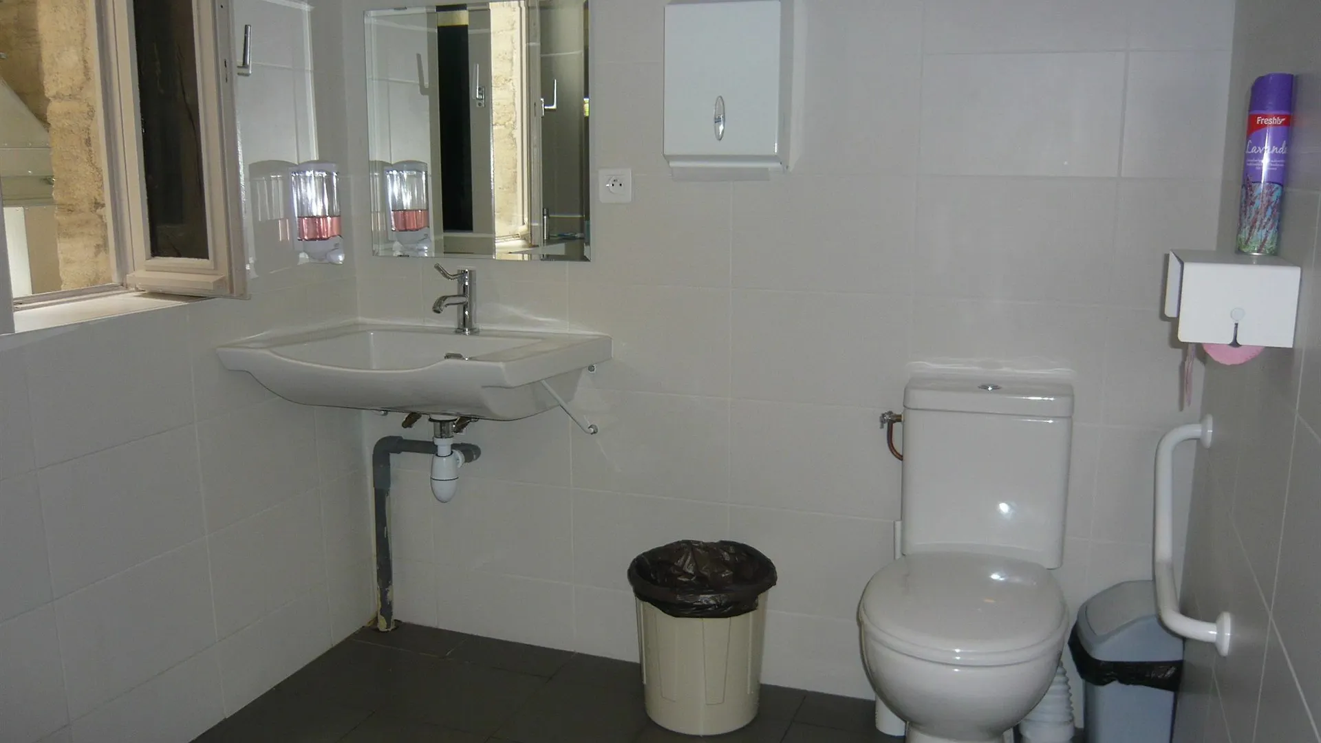 Pop Hostel Авиньон Отель