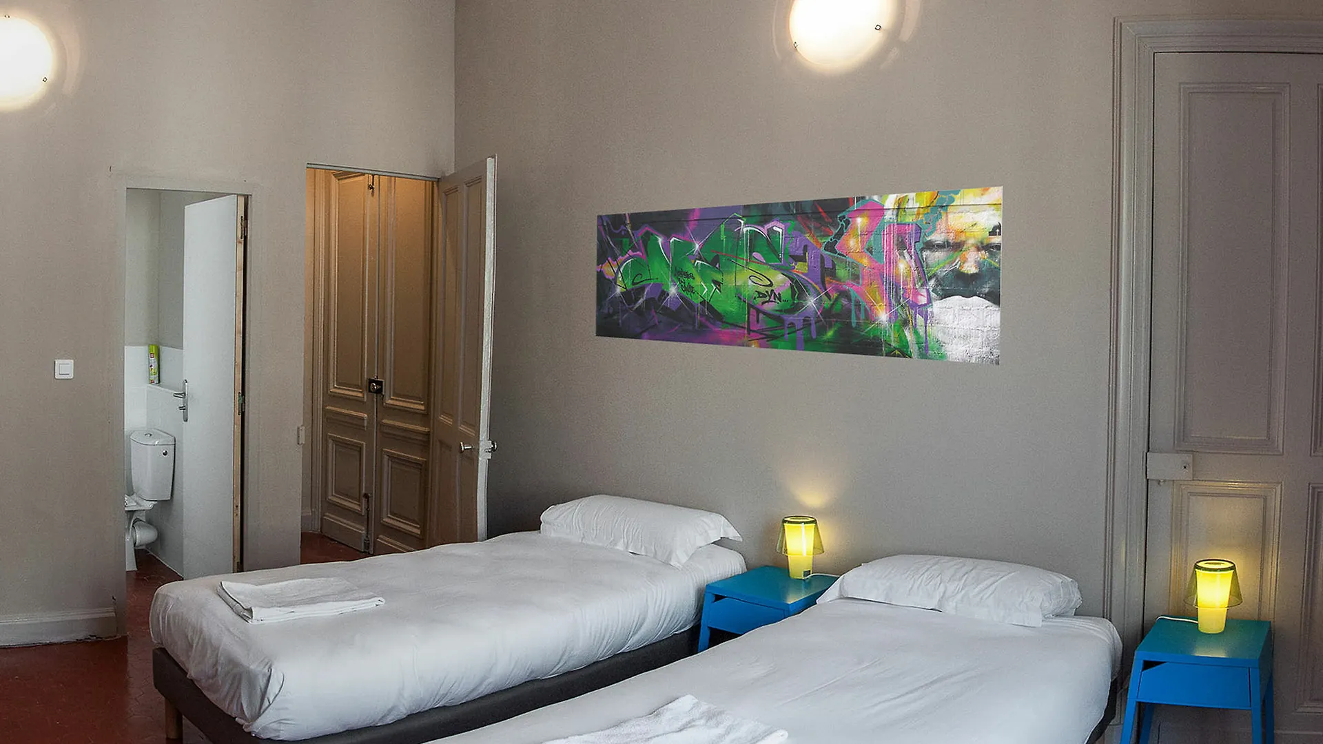 Pop Hostel Авиньон 2*,